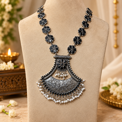 Black Rajeshwari Necklace