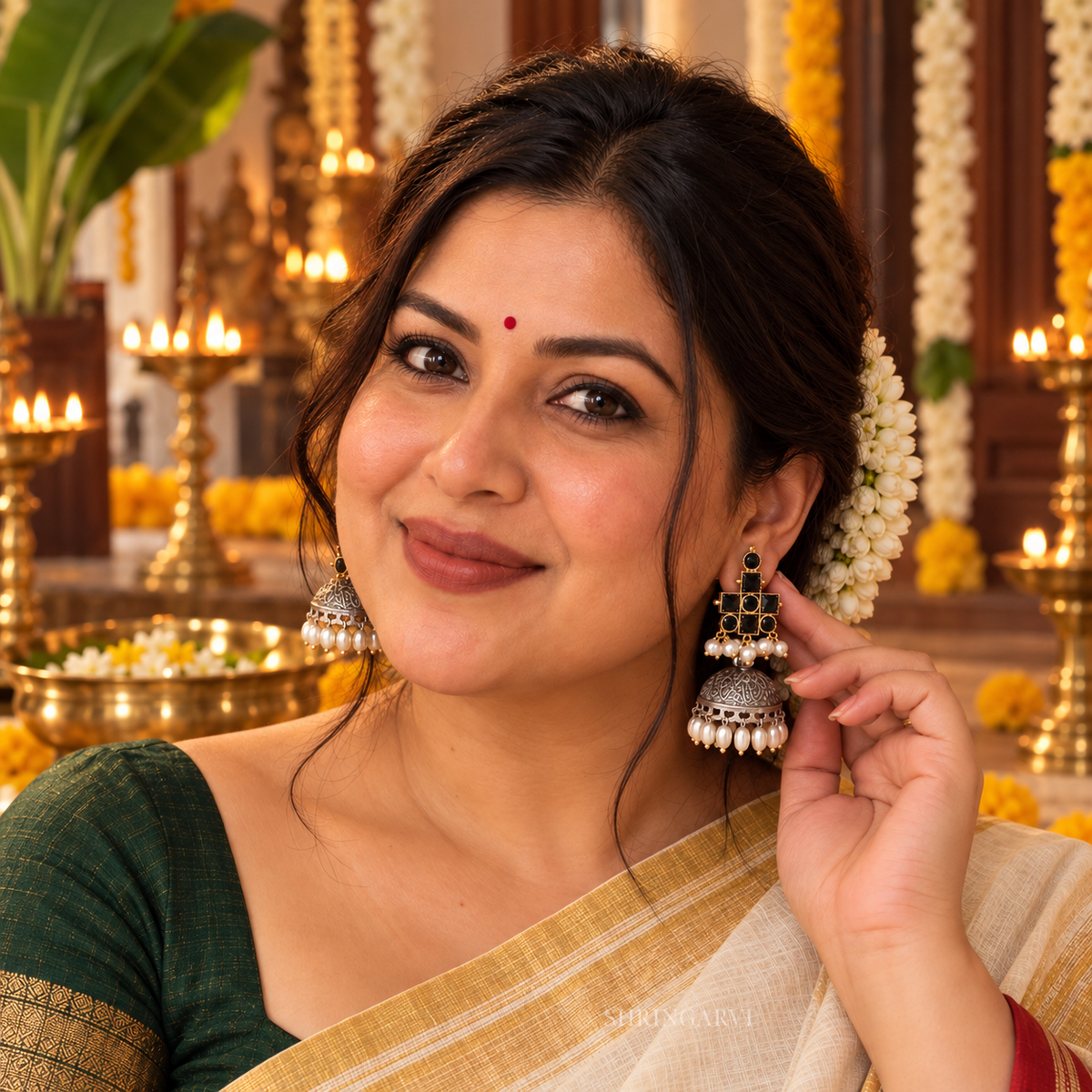Black Mrinal Dual Tone Jhumka